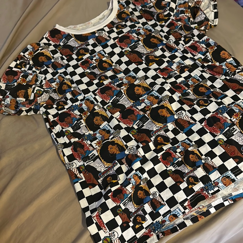 STRONG BLACK WOMAN t-shirt